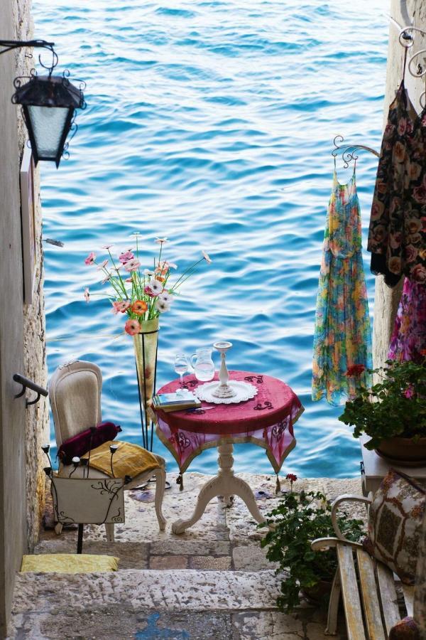 Apartment In With Terrace, Air Condition, Wifi, Washing Machine Rovinj